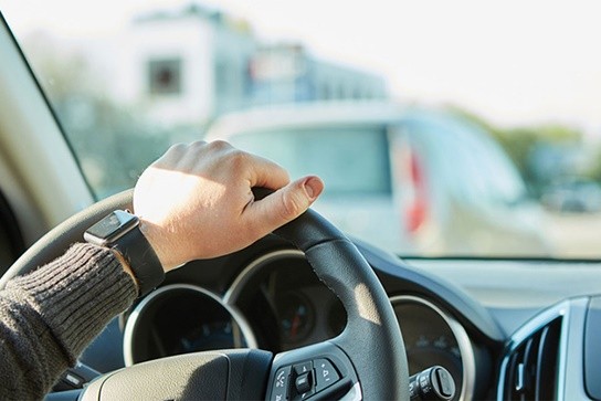 Điều khiển xe ô tô hết niên hạn sử dụng bị phạt thế nào?