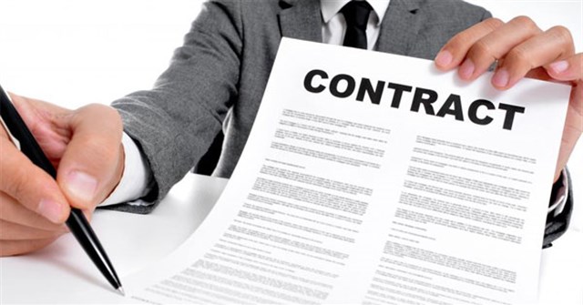 Những thoả thuận trái pháp luật khi ký hợp đồng lao động bạn cần biết
